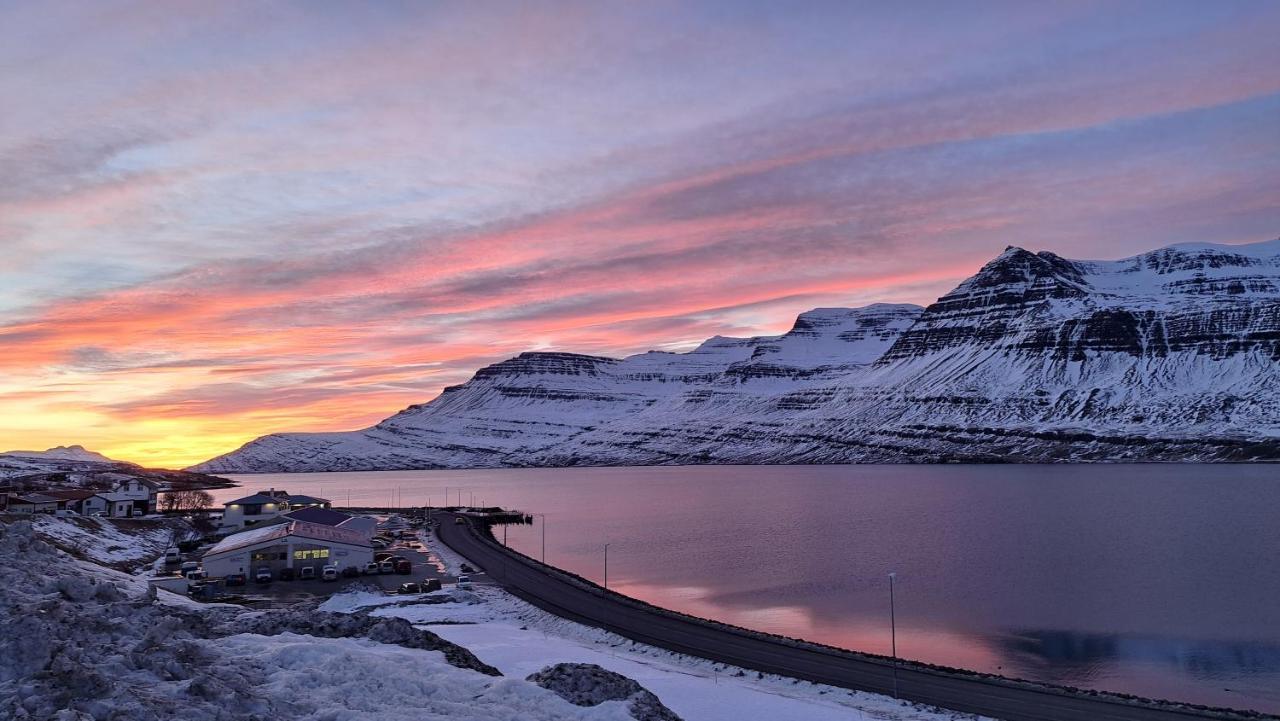 Reydarfjordur Apartment Buitenkant foto